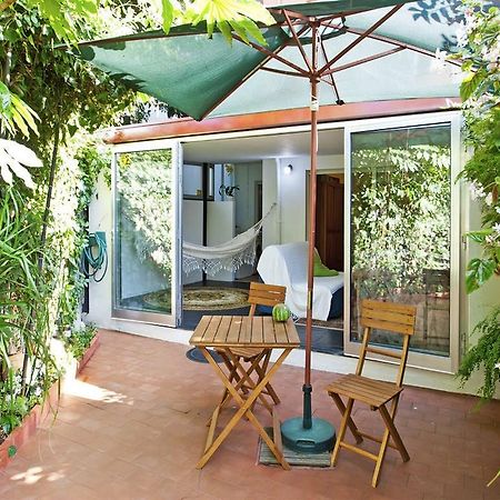 Apartment With Private Garden Порто Екстериор снимка