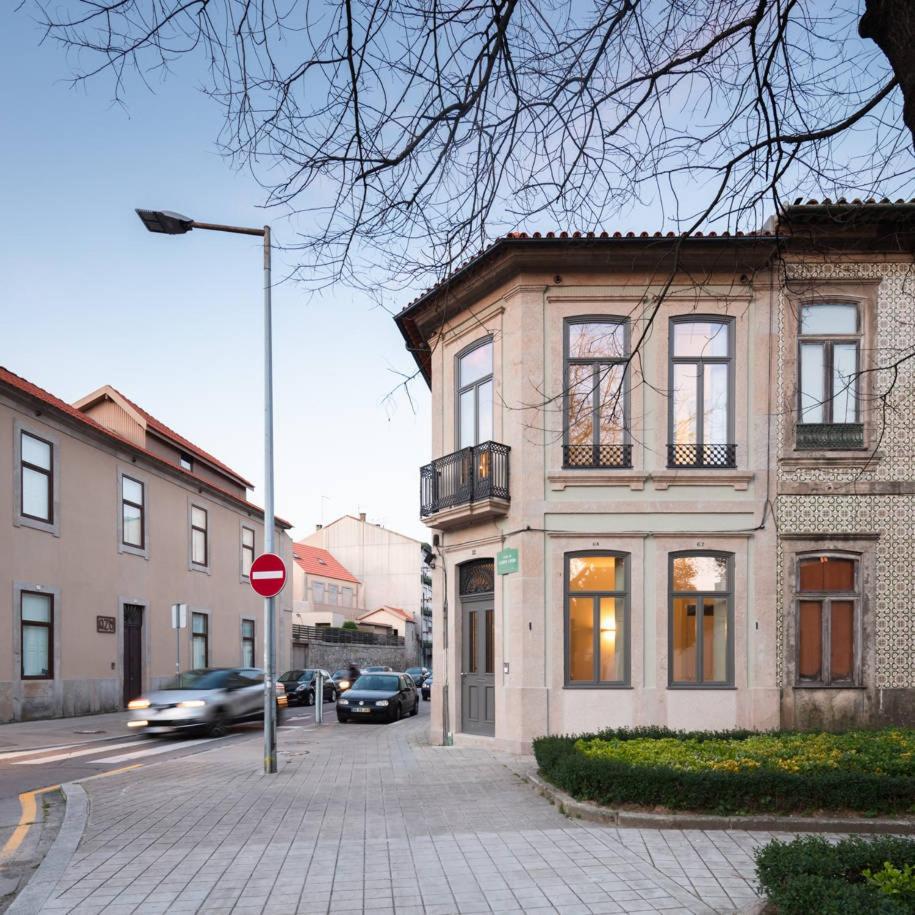 Apartment With Private Garden Порто Екстериор снимка