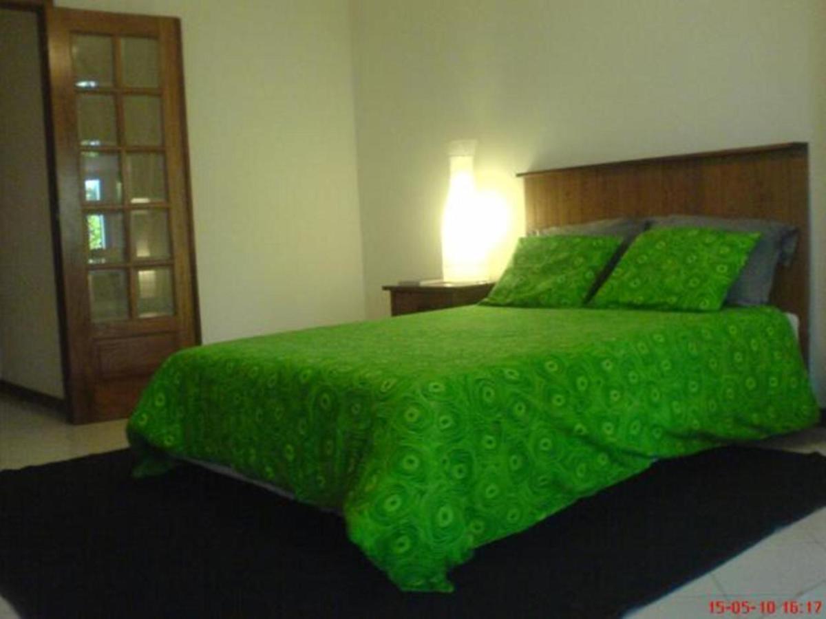 Apartment With Private Garden Порто Стая снимка